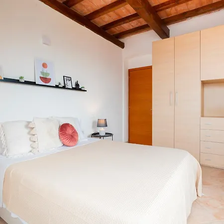 Seaview House Free Parking & Private Garden Apartment La Spezia