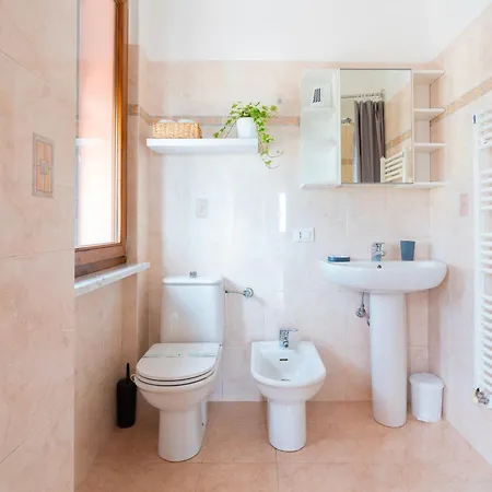 Seaview House Free Parking & Private Garden La Spezia