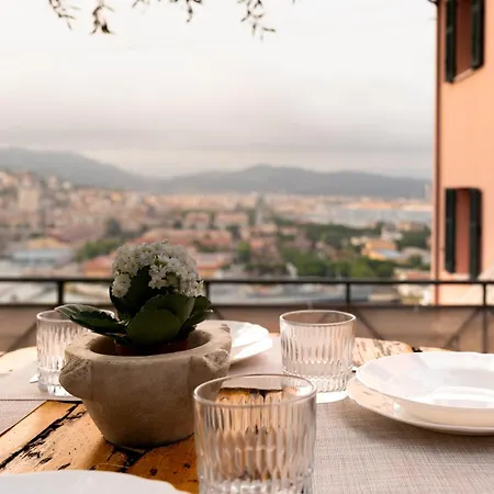 Seaview House Free Parking & Private Garden Daire